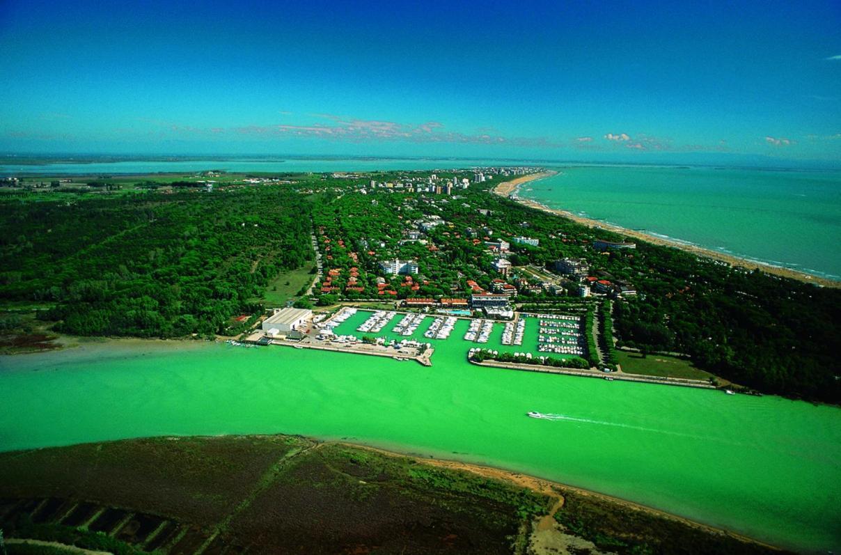 Lignano Close To The Beach Lignano Sabbiadoro Exterior foto